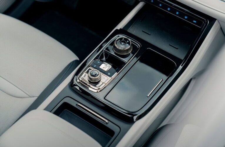 How to Keep Your Car Organized and Clean